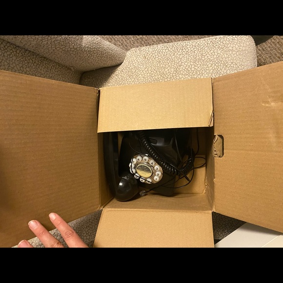 Retro Corded Phone - Picture 3 of 3